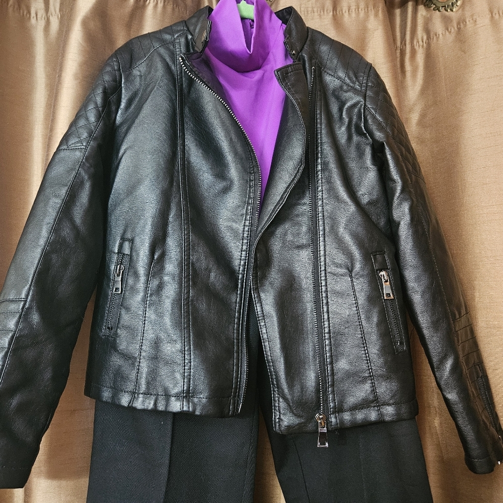 Custom-made 3 peaces dance costume